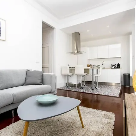 Charme Et élégance Au Coeur Des Quartiers Historiques Appartement *