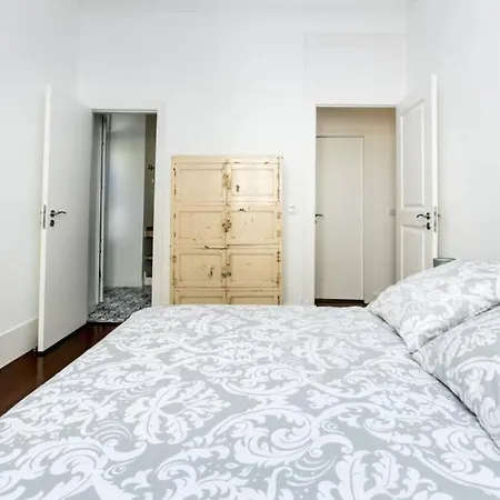 Charme Et élégance Au Coeur Des Quartiers Historiques Appartement *